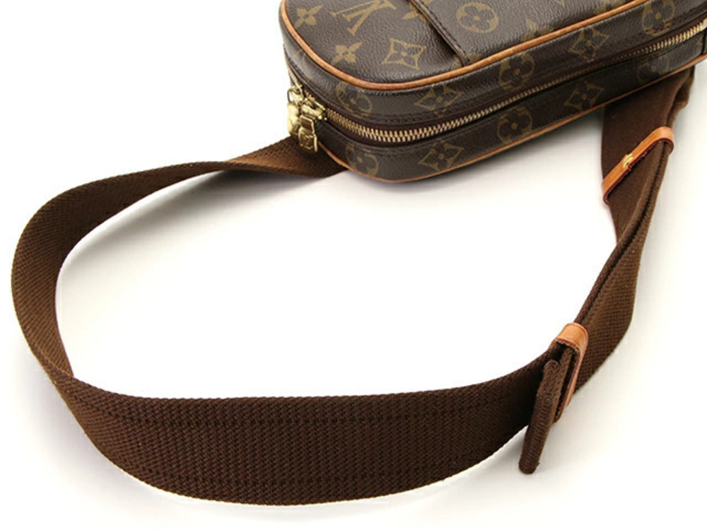 LOUIS VUITTON Pochette Gange Monogram - Picture 4 of 8